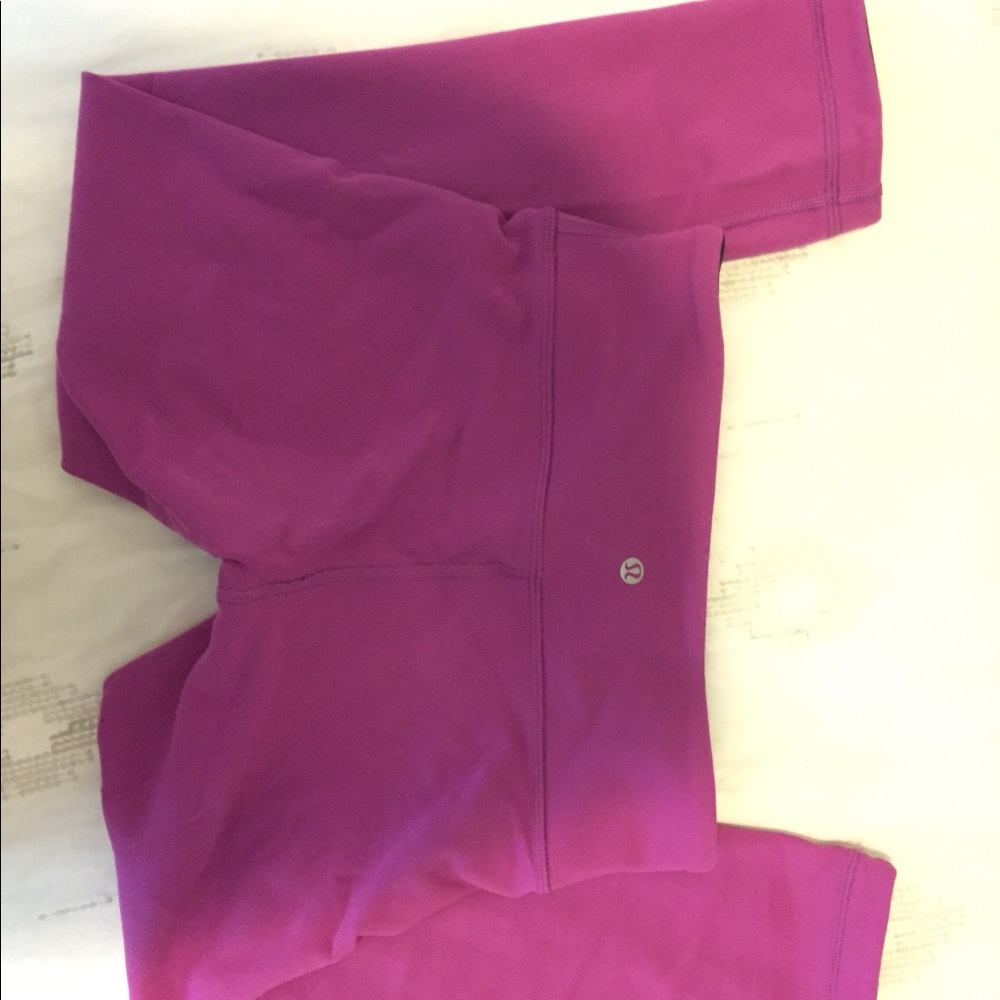 Two in one lululemon crops